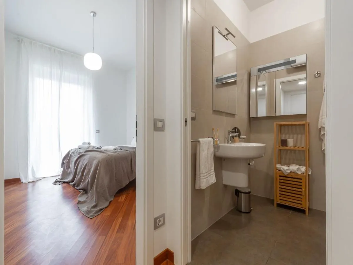 The Best Rent - Sunny Two-Bedroom Apartment In Piazzale Loreto Milan Italy