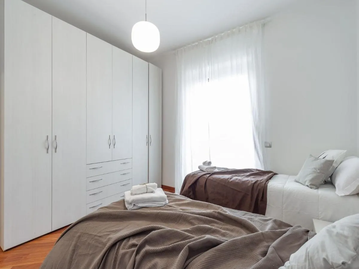 The Best Rent - Sunny Two-Bedroom Apartment In Piazzale Loreto Milan 0*,