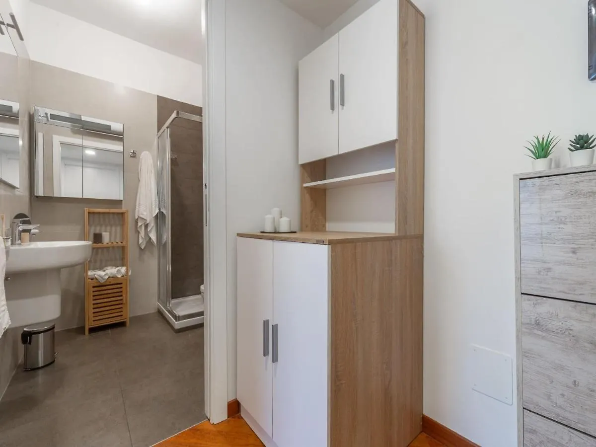 The Best Rent - Sunny Two-Bedroom Apartment In Piazzale Loreto Milan